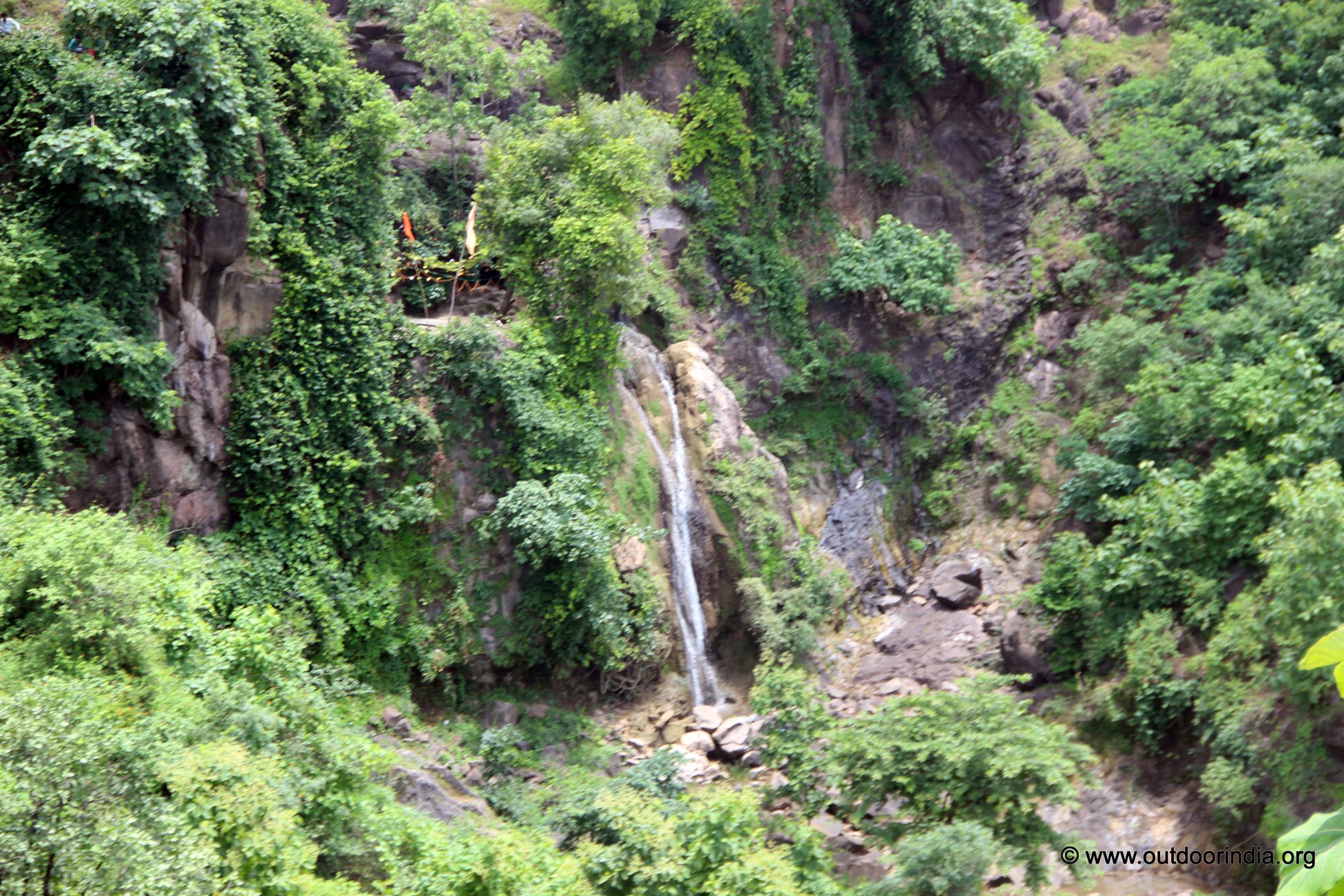 Bhada Waterfall